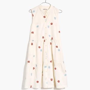daisy embroidered banded-collar tiered dress
